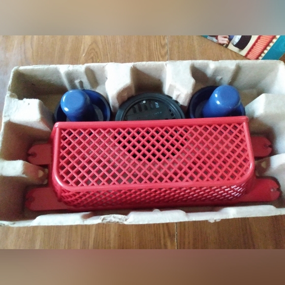 Tabletop air hockey game - Picture 3 of 6